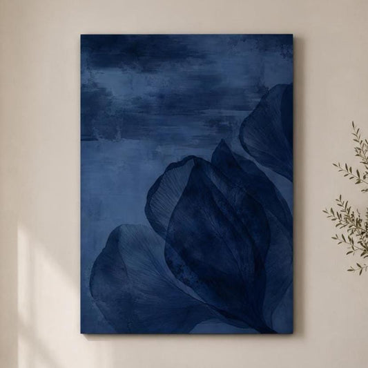 Fiore Astratto Blu Navy: stampa artistica da parete