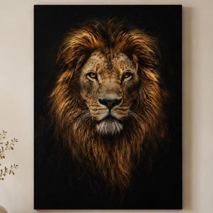 Quadro ritratto frontale di leone su fondo nero - Re della Savana, stampa, tela o cornice